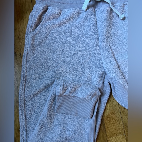 Faux fur jogger lounge set - Picture 6 of 6